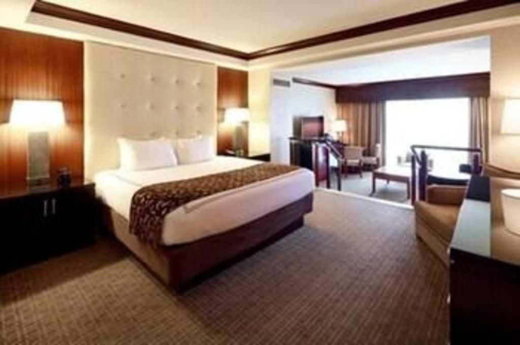 Ameristar Casino Resort And Spa Saint Charles מראה חיצוני תמונה